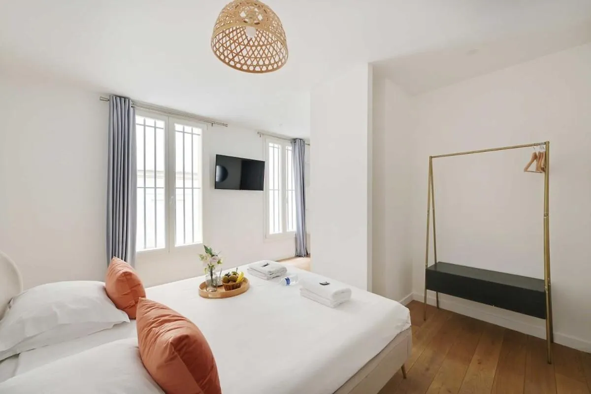 Renovated And Modern 4bd For 12 Guests Apartment